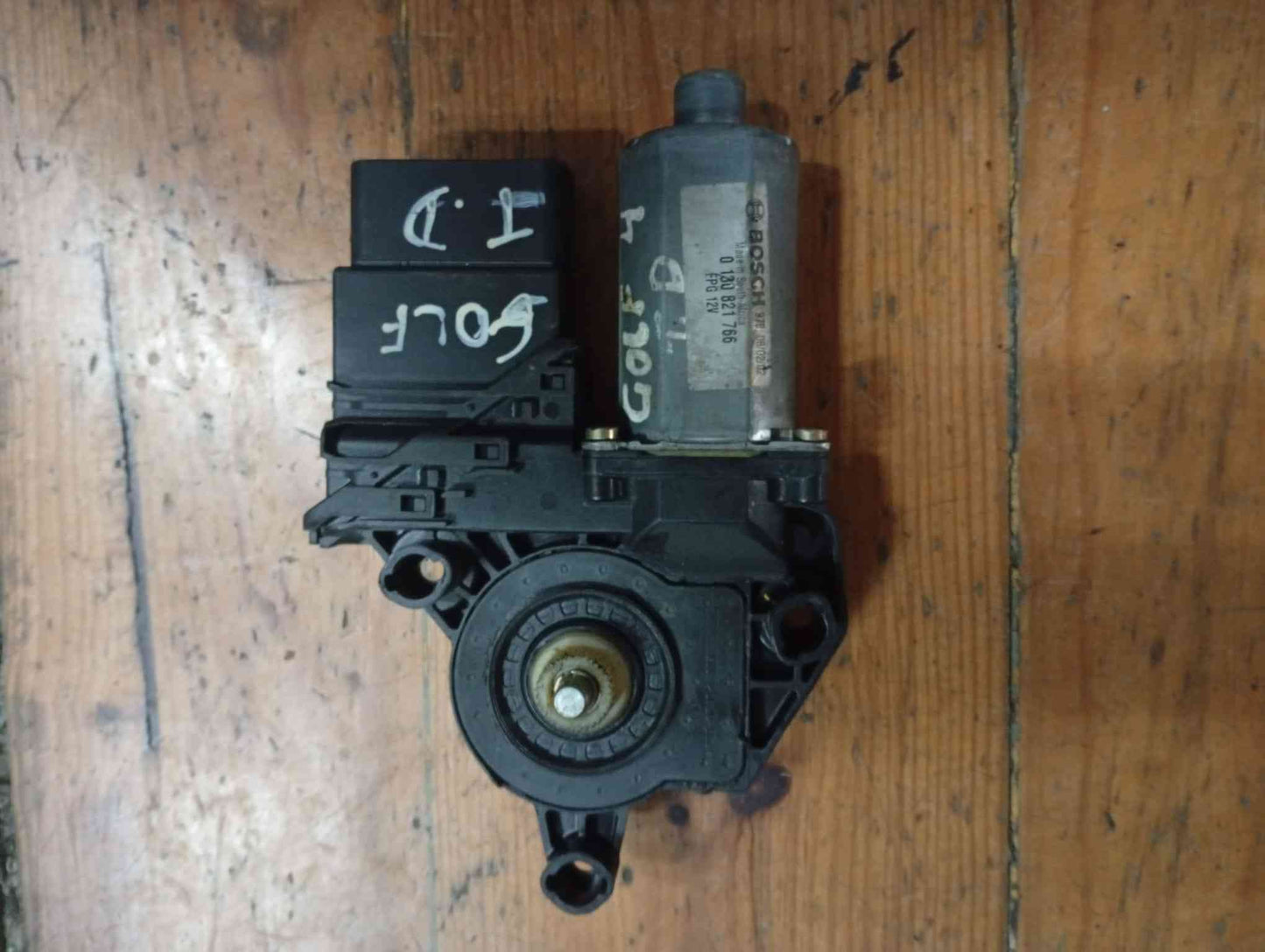 Motor Vidro Trás Direito - VW GOLF IV (1J1) 2000