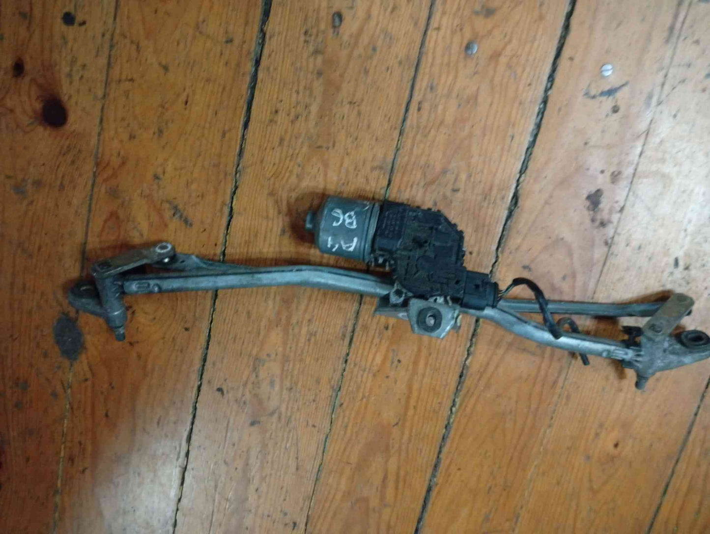 Motor Limpa Vidros Frente - AUDI A4 B6 (8E2) 2002