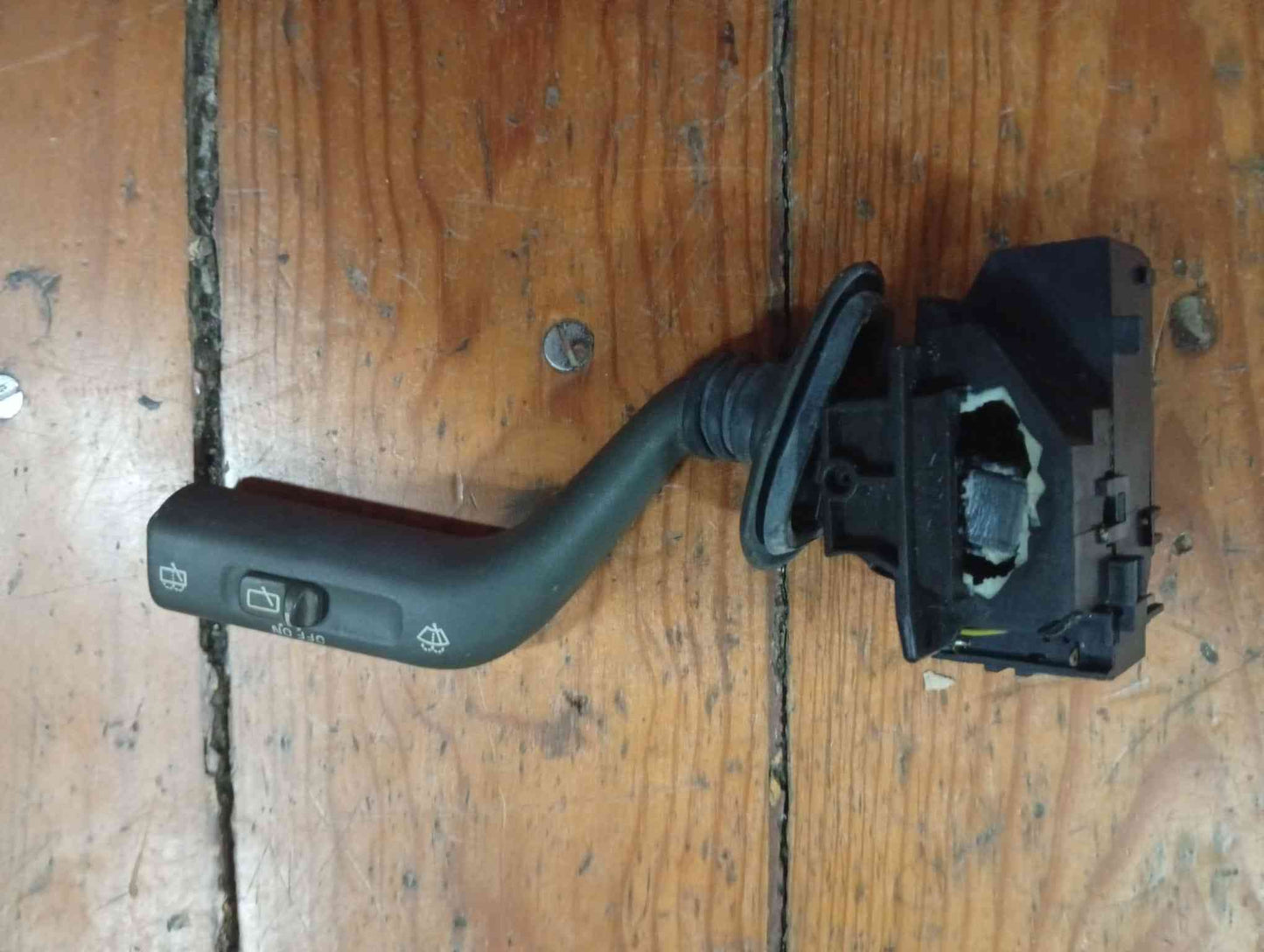 Conjunto / Manetes de Luzes e Limpa Vidros - VOLVO V40 Combi (645) 1998