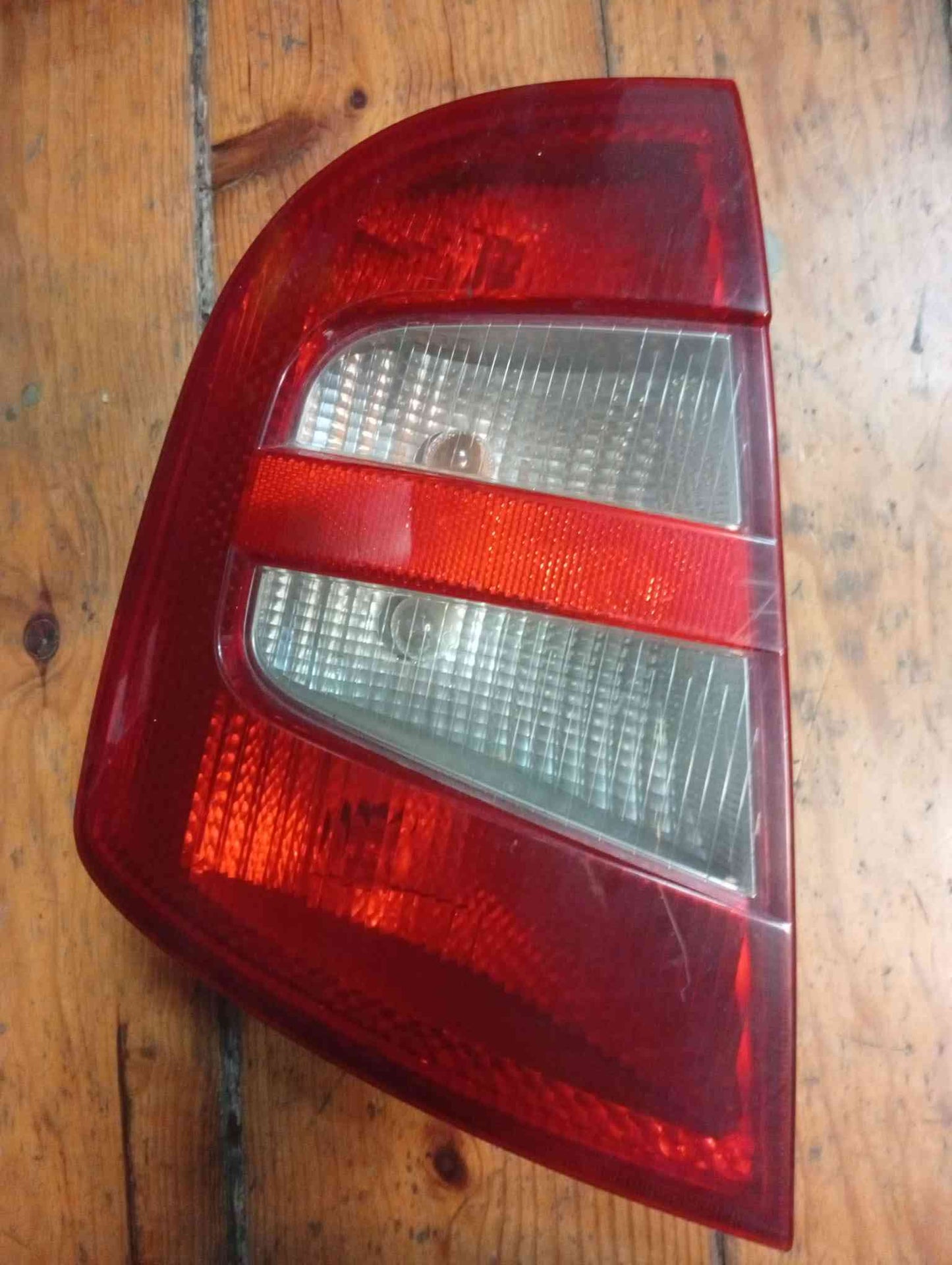 Farolim Esquerdo - SKODA FABIA I (6Y2) 2000
