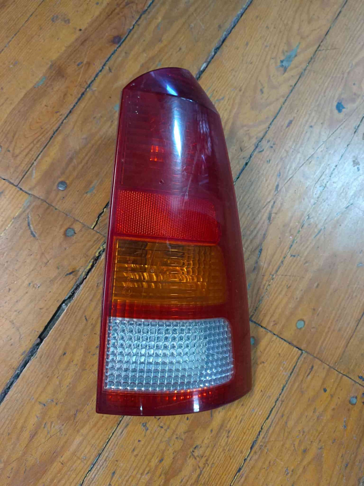 Farolim Direito - FORD FOCUS I Turnier (DNW) 2001