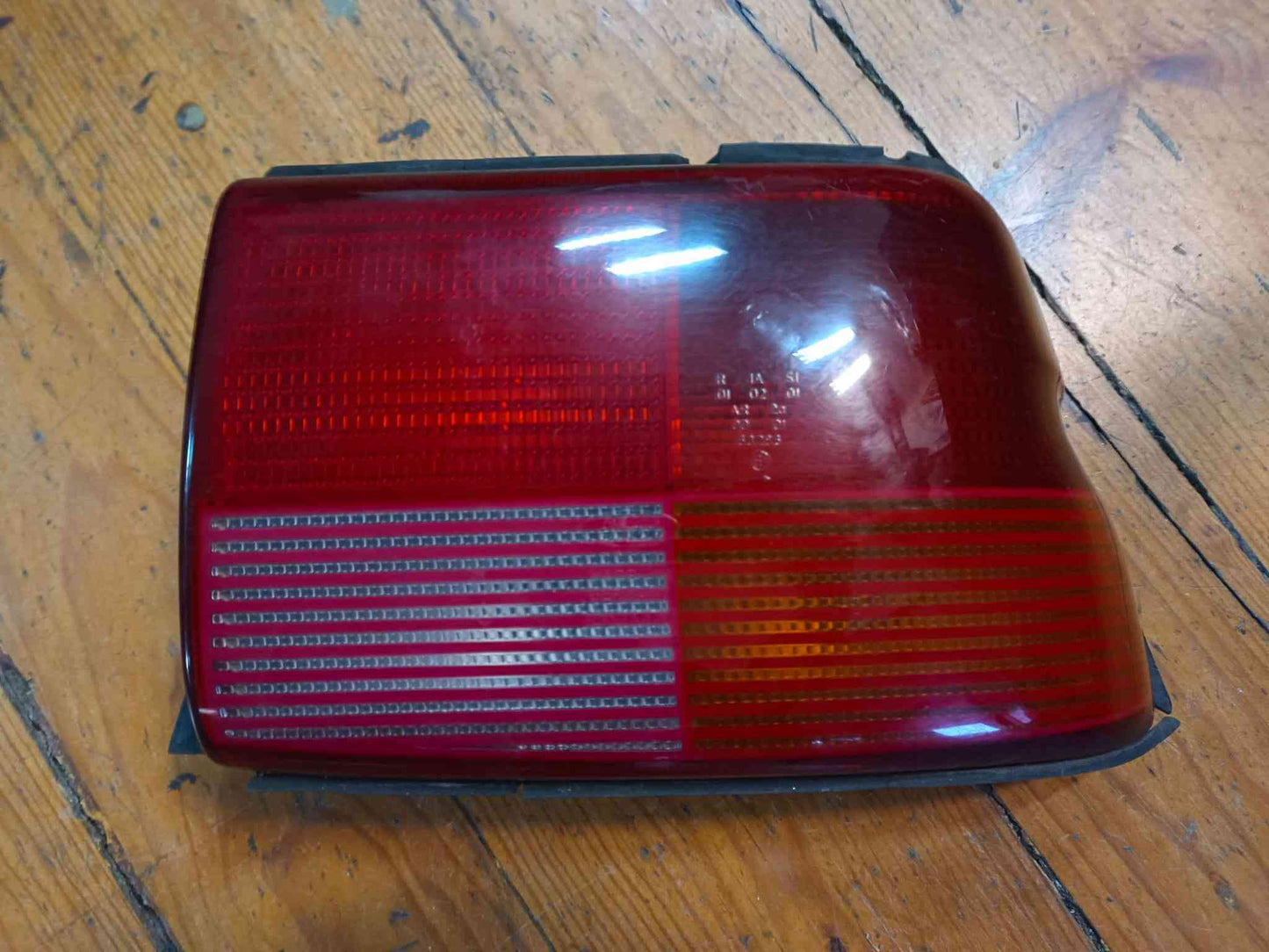 Farolim Direito - FORD ESCORT VI (GAL, AAL, ABL) 1998