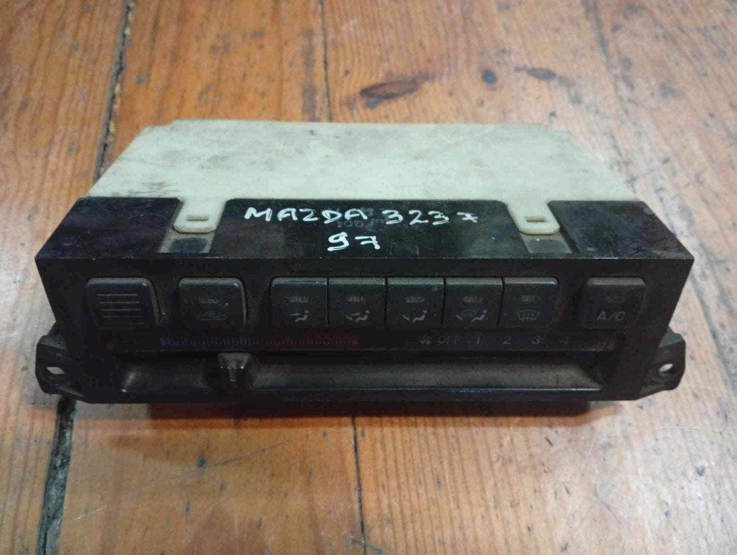Comando Chauffage / Sofagem - MAZDA 323 F V (BA) 1997