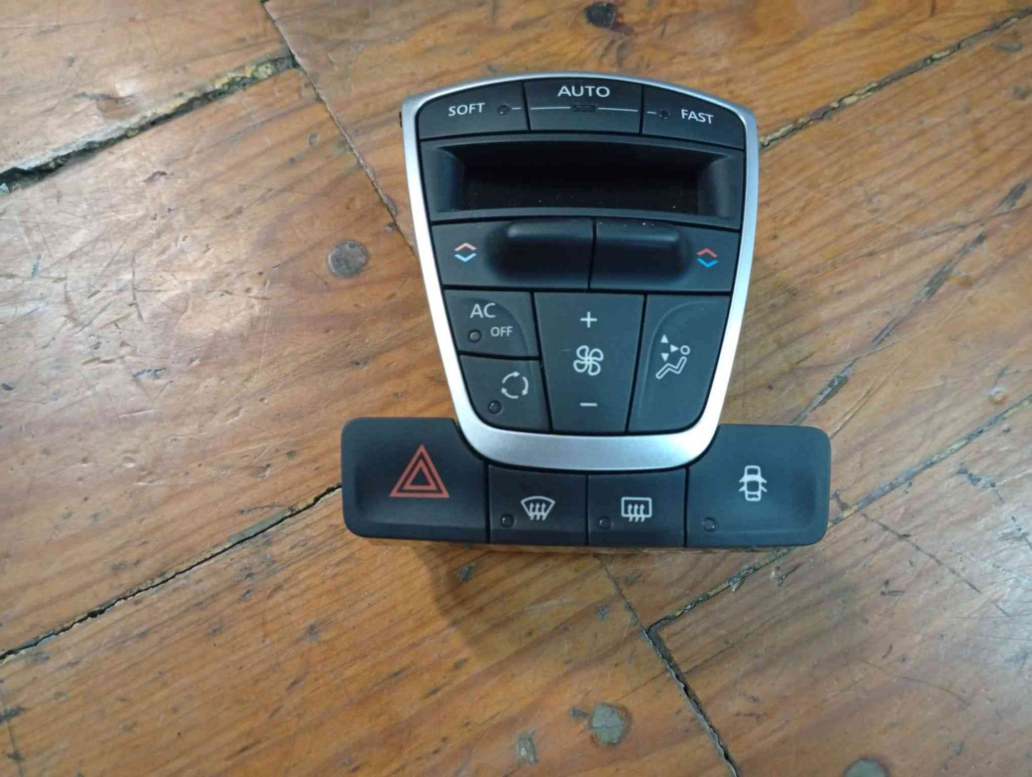 Comando Chauffage / Sofagem - RENAULT LAGUNA III (BT0/1) 2010