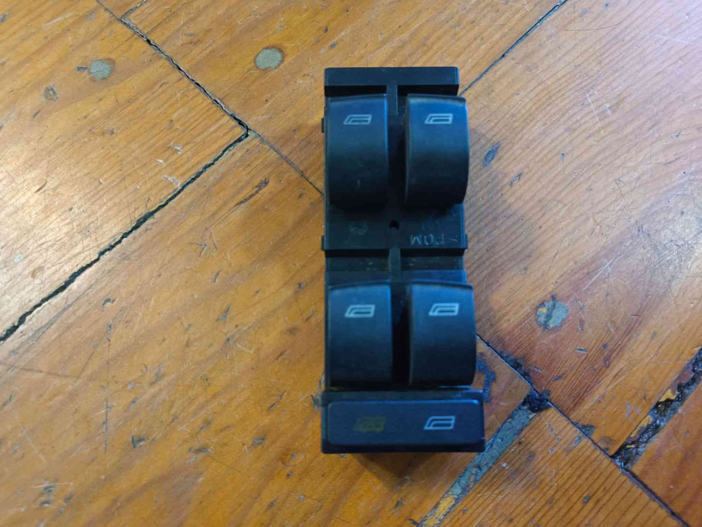 Comando / Botão / Interruptor Vidros Frente Esquerdo - AUDI A4 B5 (8D2) 1998