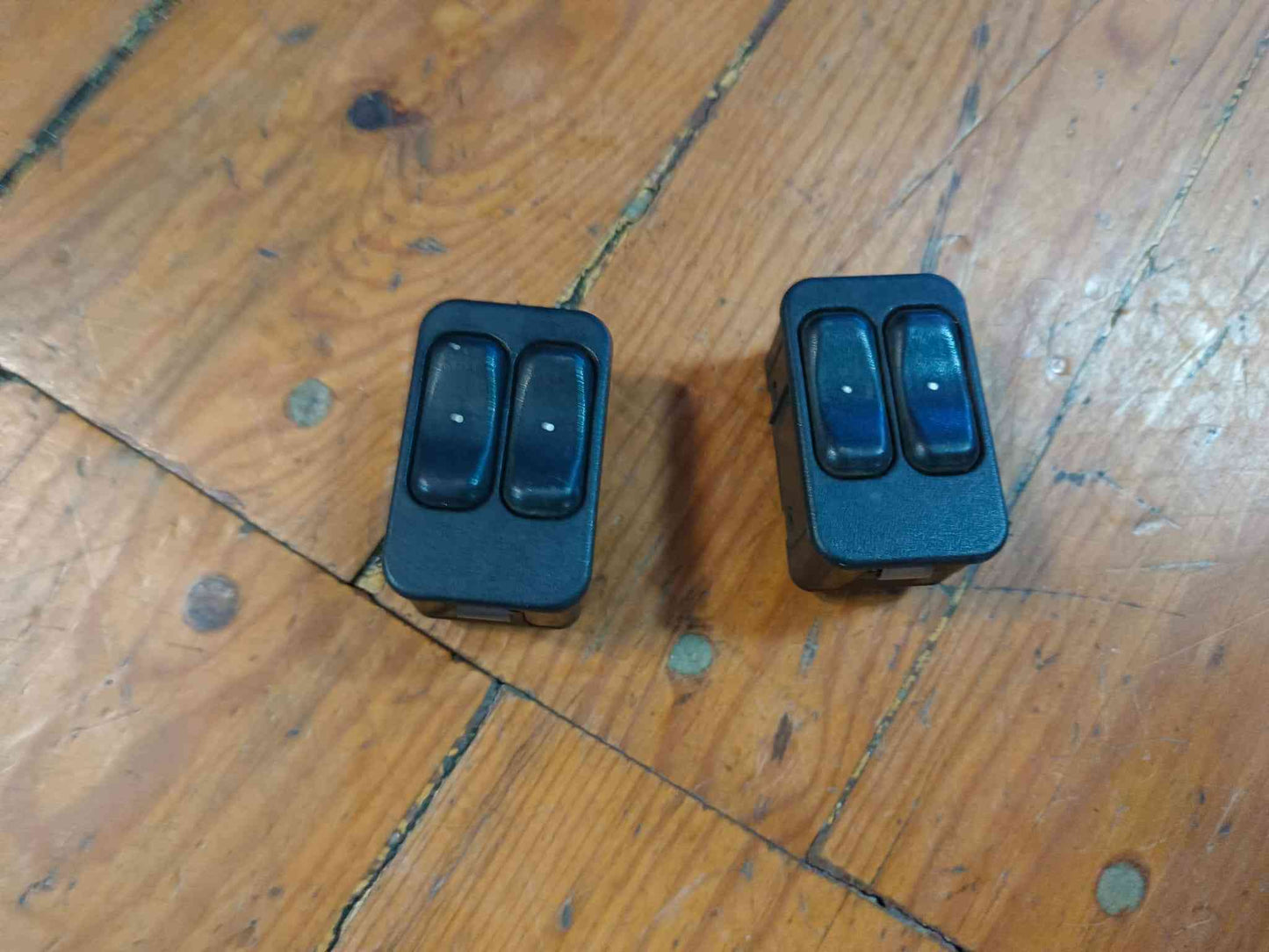 Comando / Botão / Interruptor Vidros Frente Esquerdo - OPEL ASTRA G Hatchback (T98) 2000