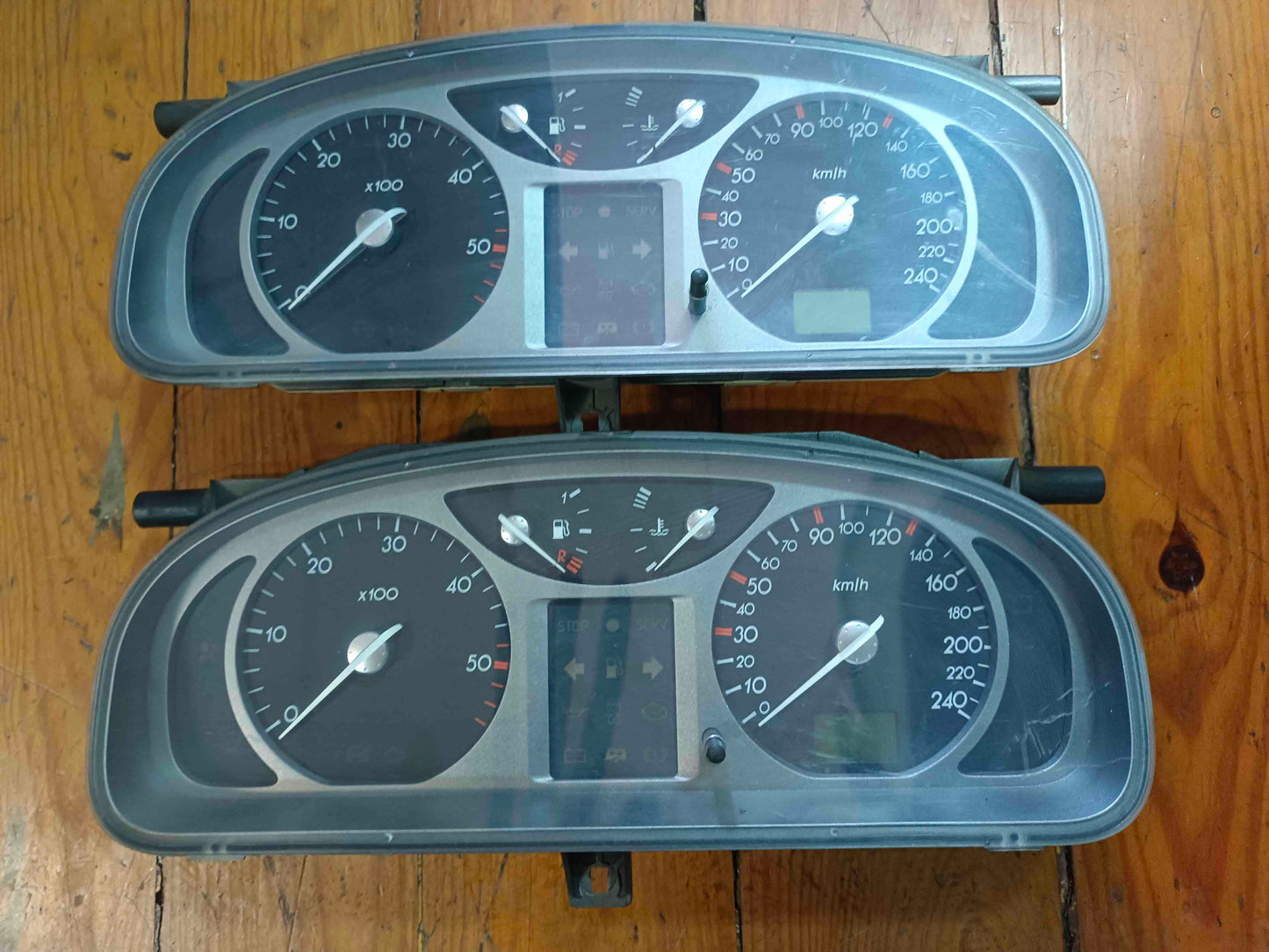 Quadrante / Painel de Instrumentos - RENAULT LAGUNA II (BG0/1_) 2003