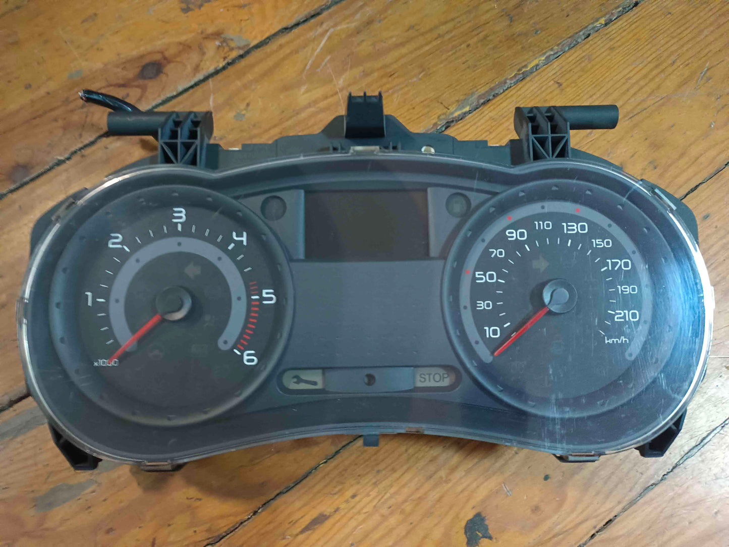 Quadrante / Painel de Instrumentos - RENAULT CLIO III (BR0/1, CR0/1) 2008