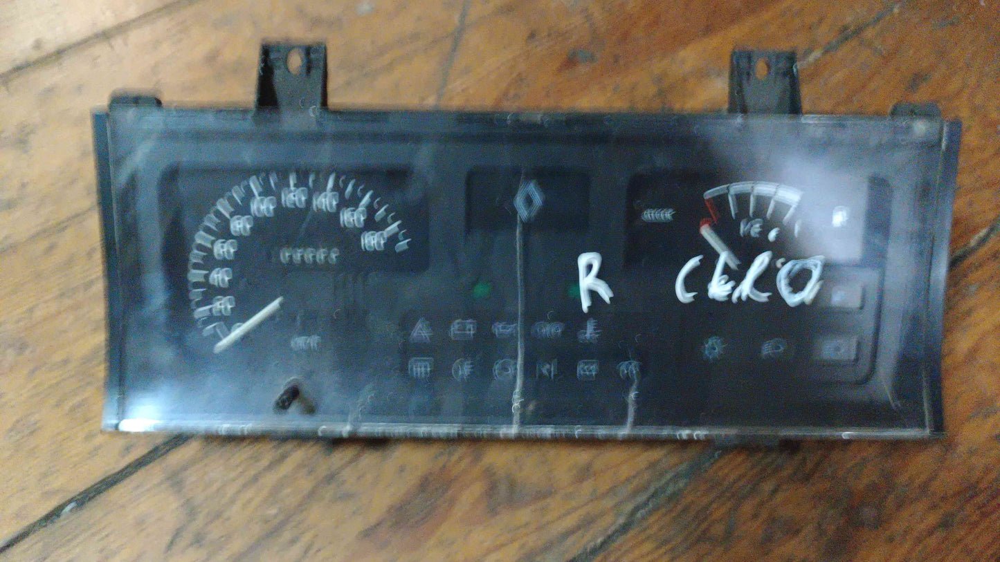 Quadrante / Painel de Instrumentos - RENAULT CLIO I (B/C57_, 5/357_) 1992