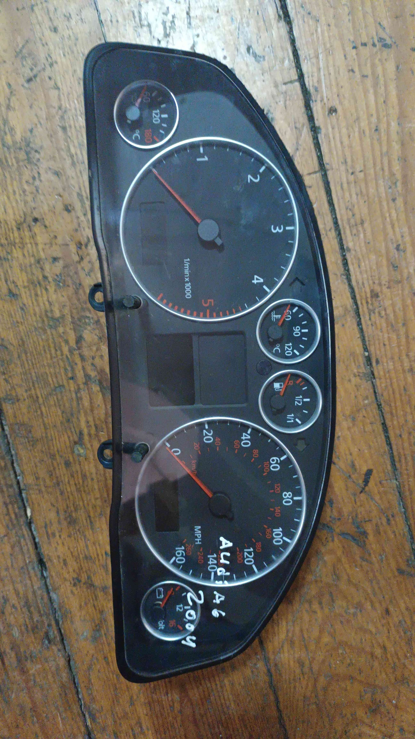 Quadrante / Painel de Instrumentos - AUDI A6 C5 Avant (4B5, 4B6) 2004