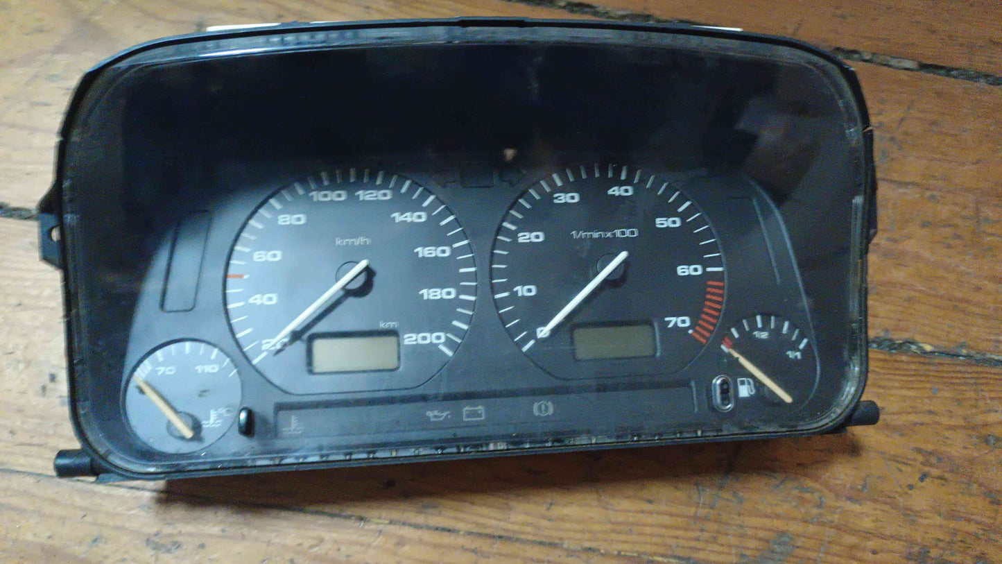 Quadrante / Painel de Instrumentos - VW GOLF III (1H1) 1995