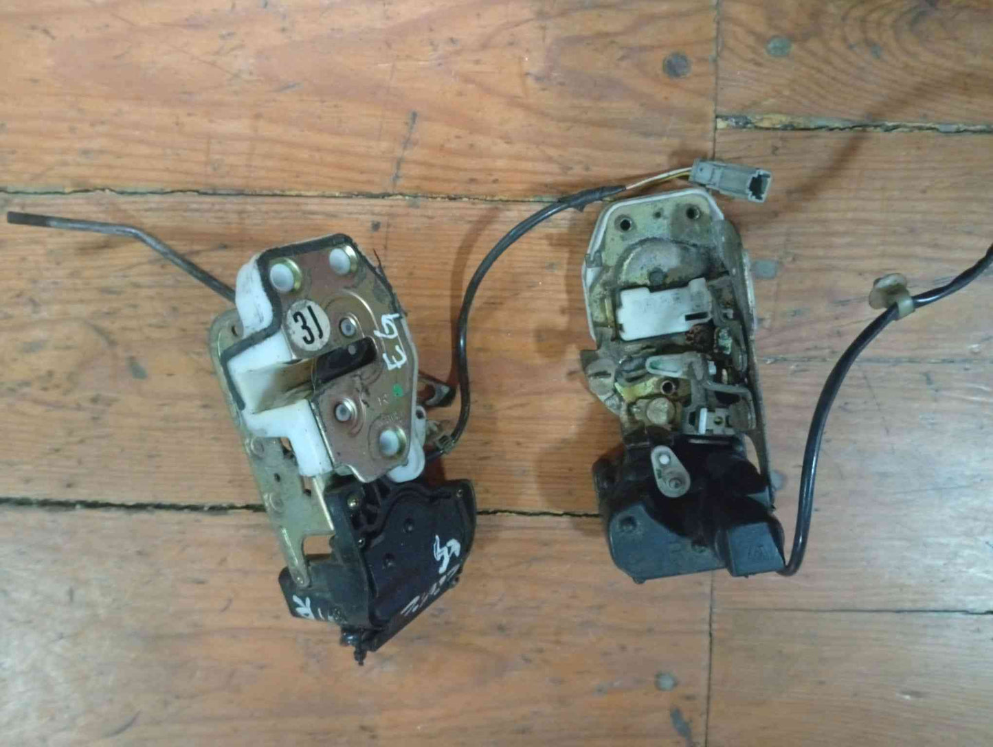 Fechadura / Fecho Porta Direito - HONDA CIVIC V três volumes (EG, EH) 1994