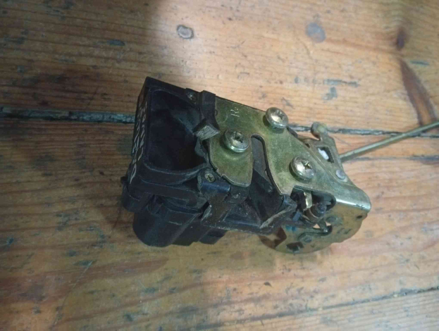 Fechadura / Fecho Porta Frente Direito - DAEWOO LANOS (KLAT) 2000