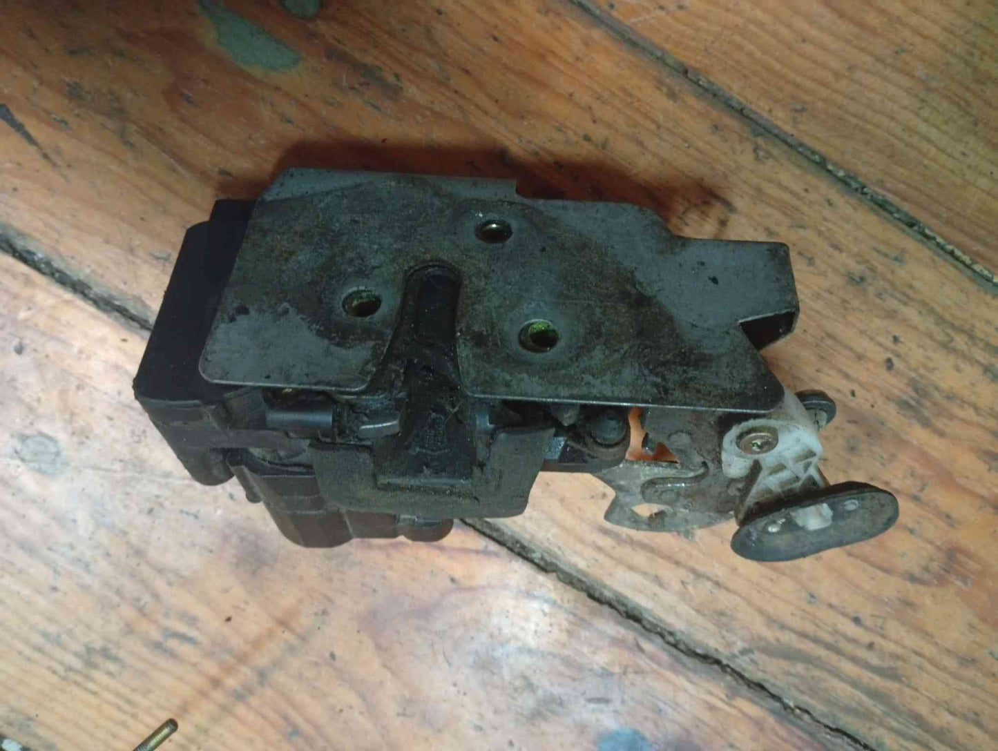 Fechadura / Fecho Porta Frente Esquerdo - VOLVO 850 Combi (855) 1996