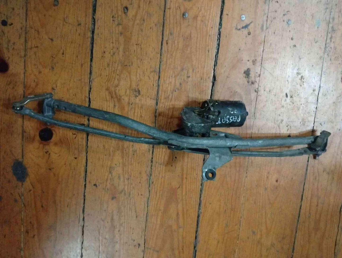 Motor Limpa Vidros Frente - VW PASSAT B3/B4 (3A2, 35I) 1994