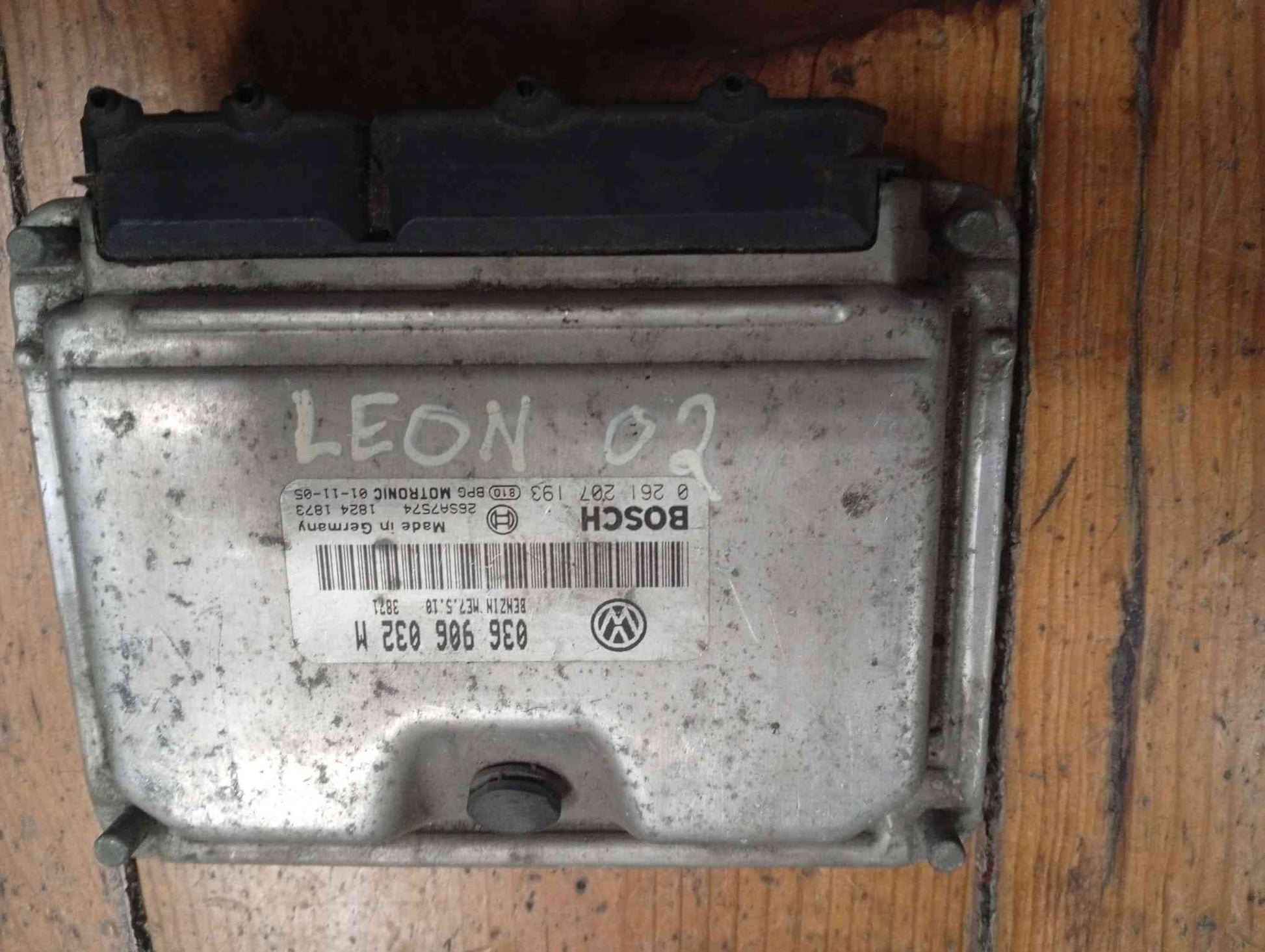 Centralina Motor / ECU - SEAT LEON (1M1) 2002