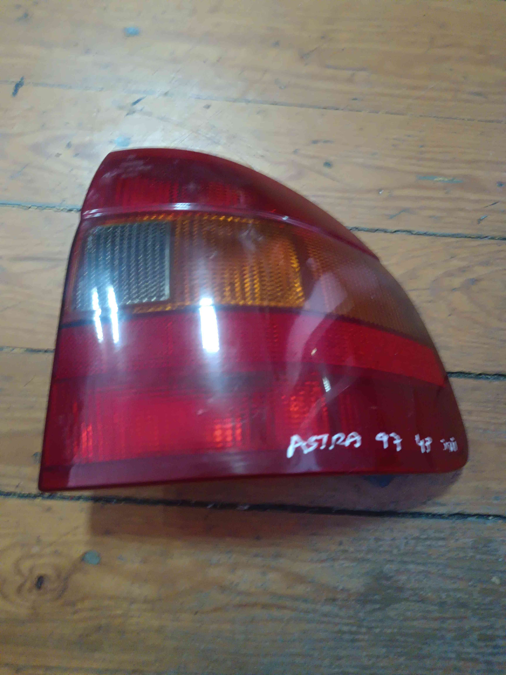 Farolim Direito - OPEL ASTRA F Cabriolet (T92) 1995 1.4 Si (60 kW / 82 cv) [05.1993 - 03.2001]