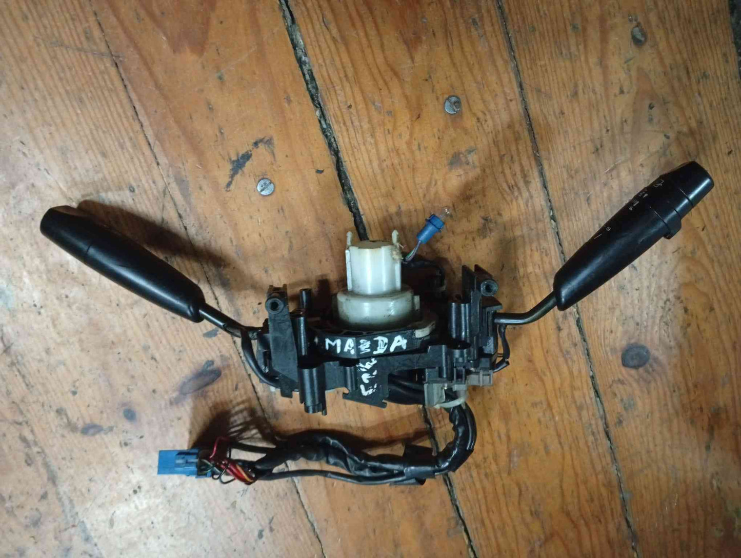 Conjunto / Manetes de Luzes e Limpa Vidros - MAZDA 323 F IV (BG) 1993