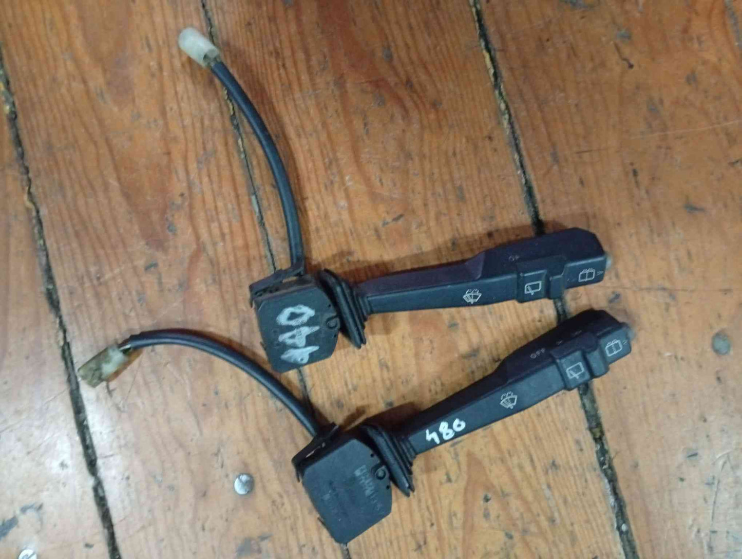 Conjunto / Manetes de Luzes e Limpa Vidros - VOLVO 440 (445) 1993