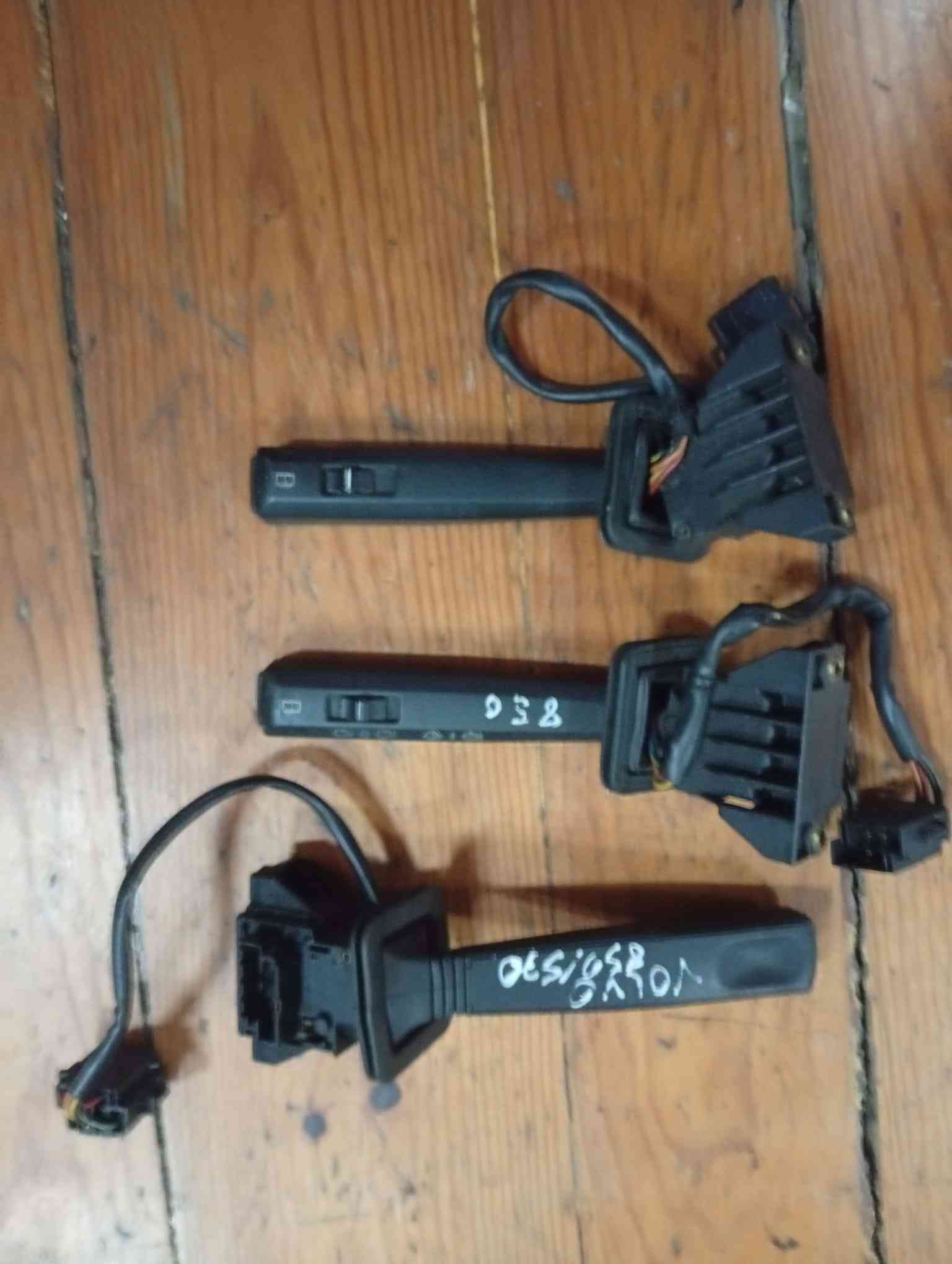 Conjunto / Manetes de Luzes e Limpa Vidros - VOLVO 850 (854) 1996