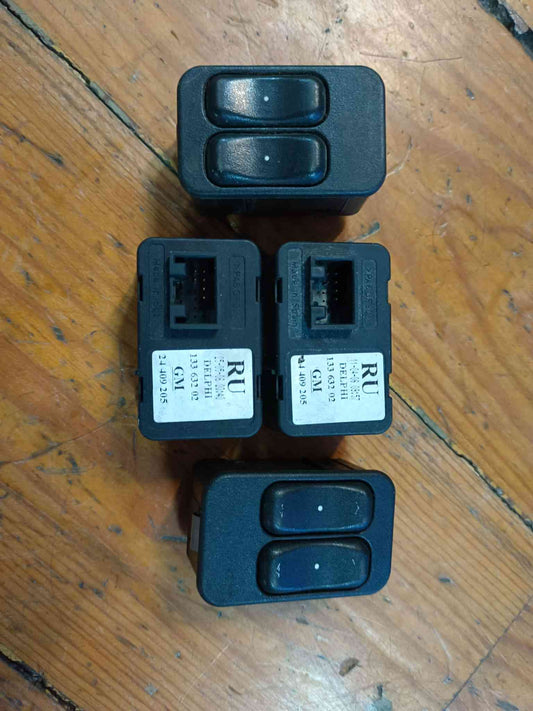 Comando / Botão / Interruptor Vidros Frente Esquerdo - OPEL VECTRA B (J96) 1998