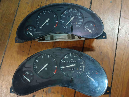 Quadrante / Painel de Instrumentos - OPEL CORSA B (S93) 1995