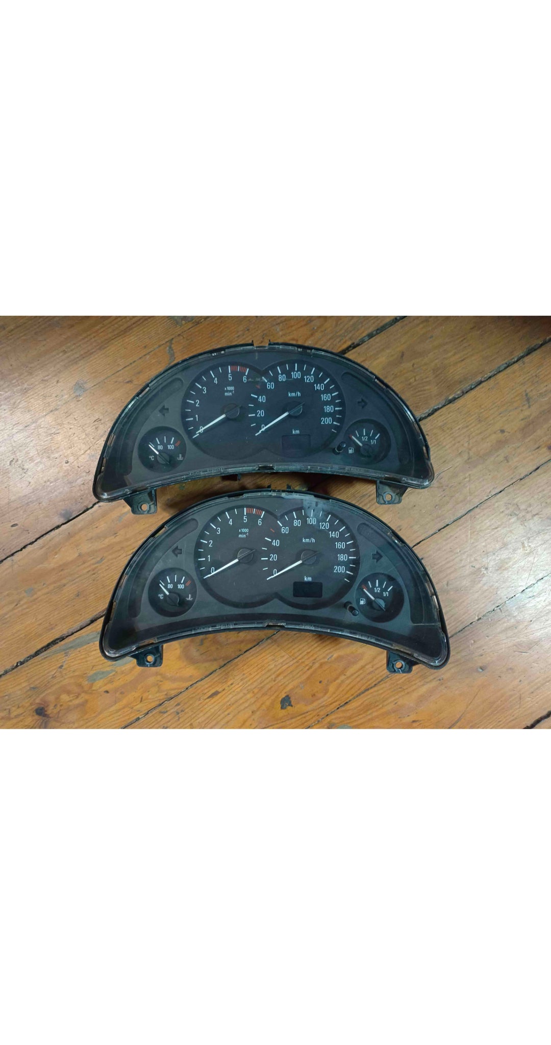 Quadrante / Painel de Instrumentos - OPEL CORSA C (X01) 2003