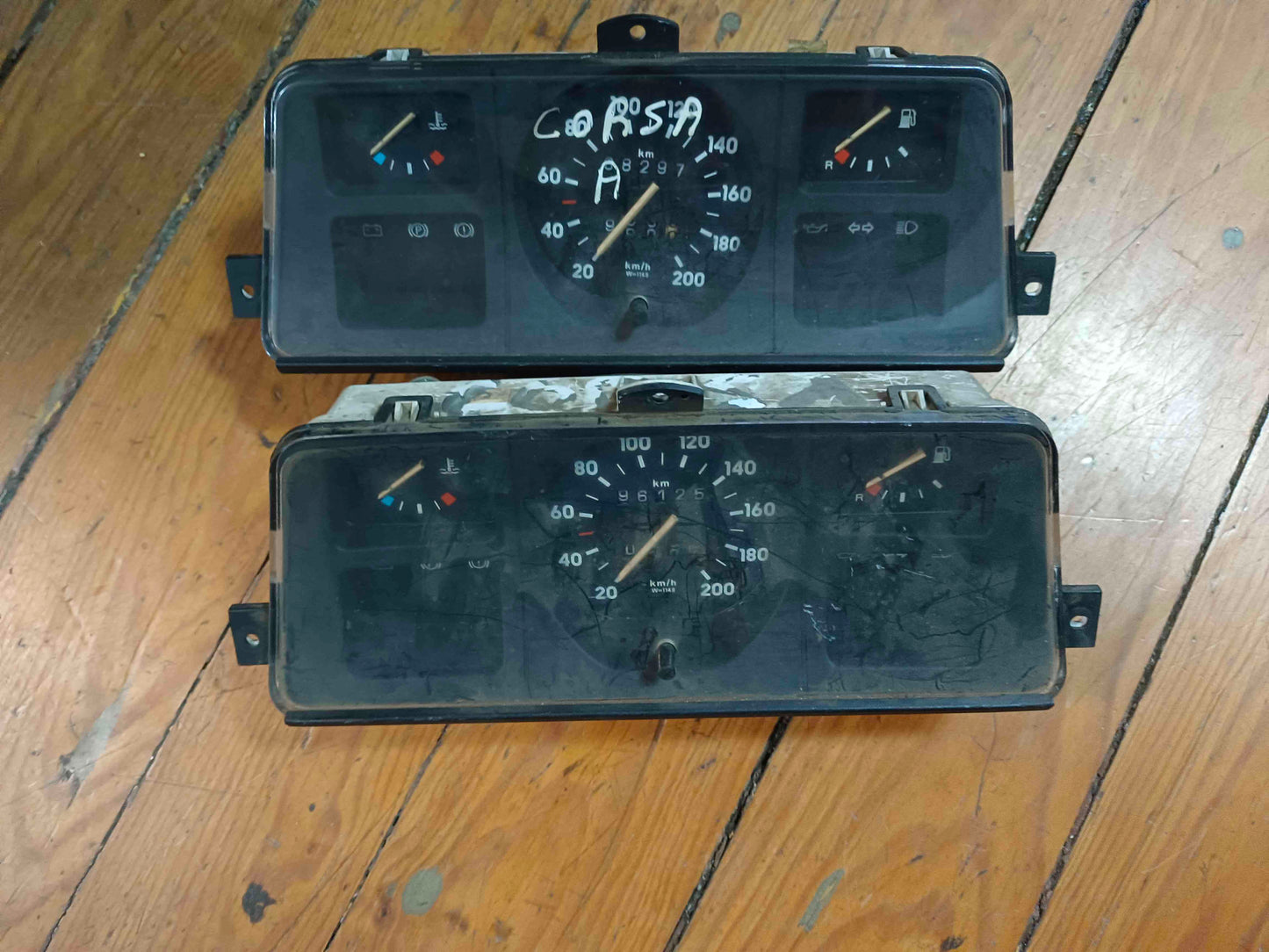 Quadrante / Painel de Instrumentos - OPEL CORSA A Hatchback (S83) 1987