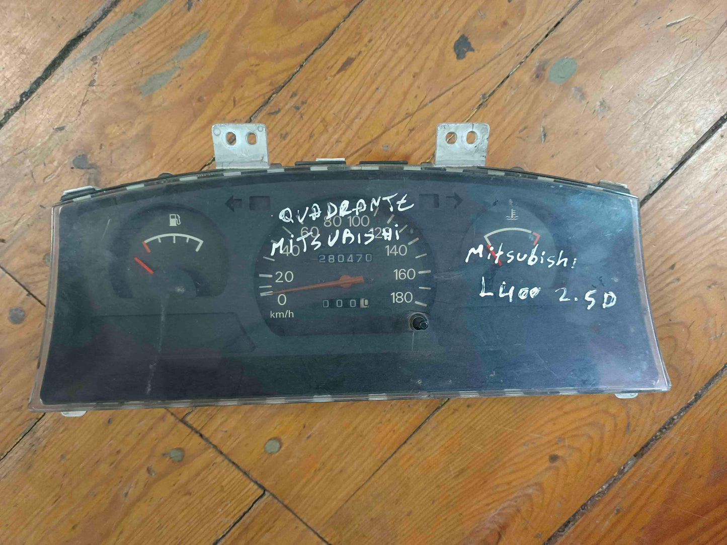 Quadrante / Painel de Instrumentos - MITSUBISHI L400 Autocarro (PD_W, PC_W, PA_V, PB_V, PA_W) 1998