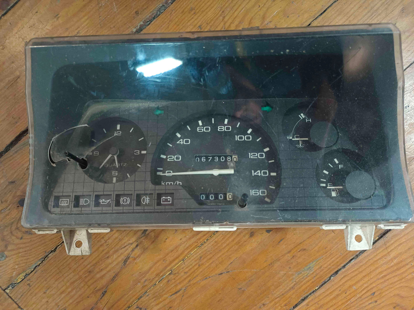 Quadrante / Painel de Instrumentos - NISSAN MICRA I (K10) 1986