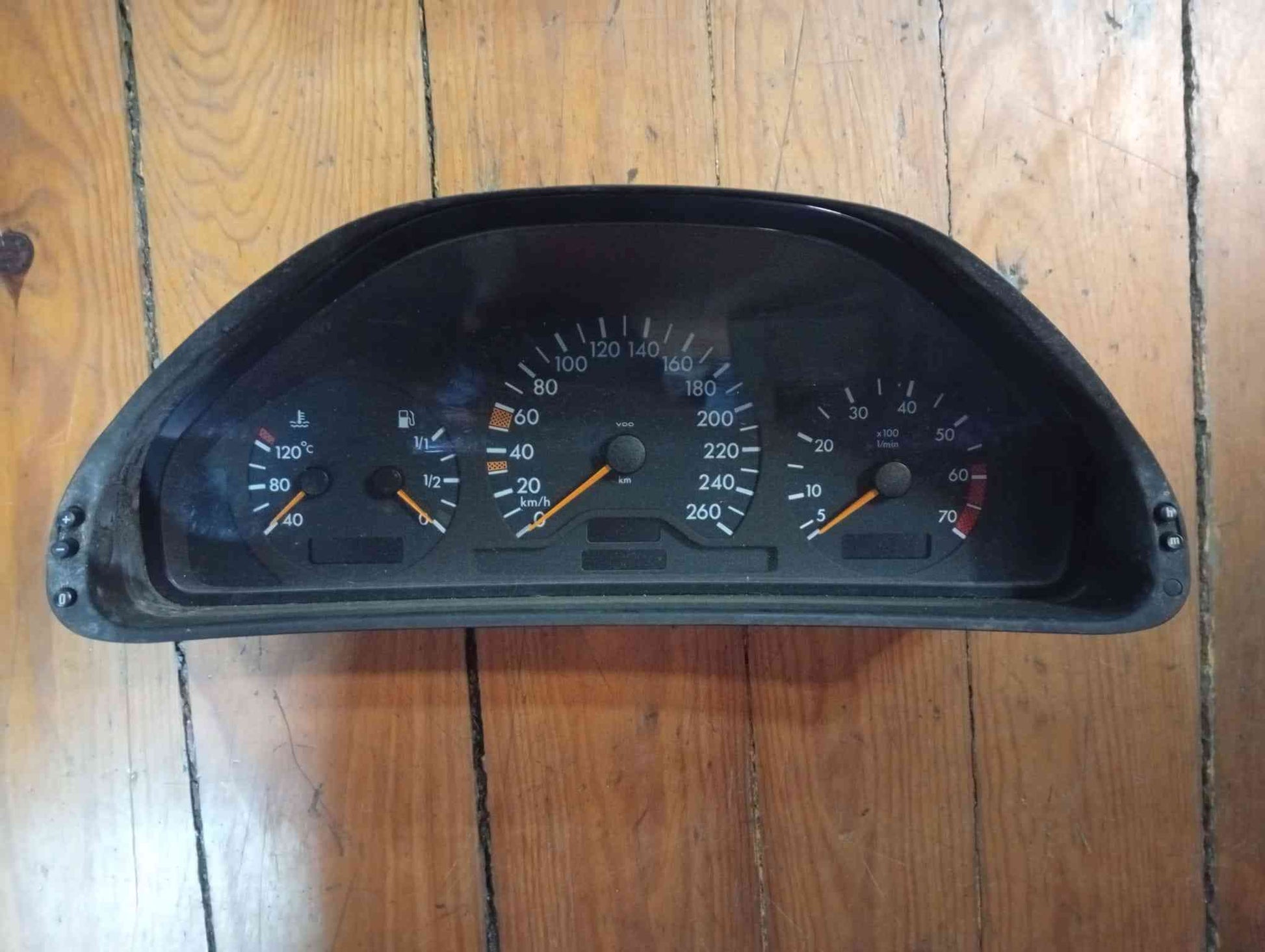 Quadrante / Painel de Instrumentos - MERCEDES-BENZ CLK (C208) 2000