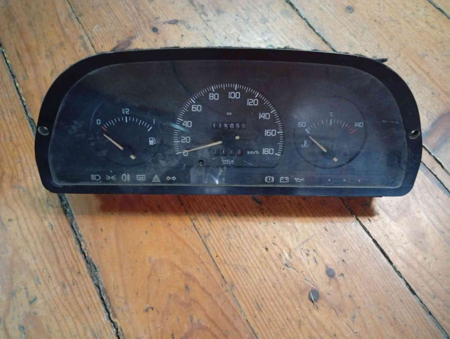 Quadrante / Painel de Instrumentos - FIAT UNO Caixa (146_) 1991 45 0.9 (33 kW / 45 cv) [02.1988 - 07.1996]