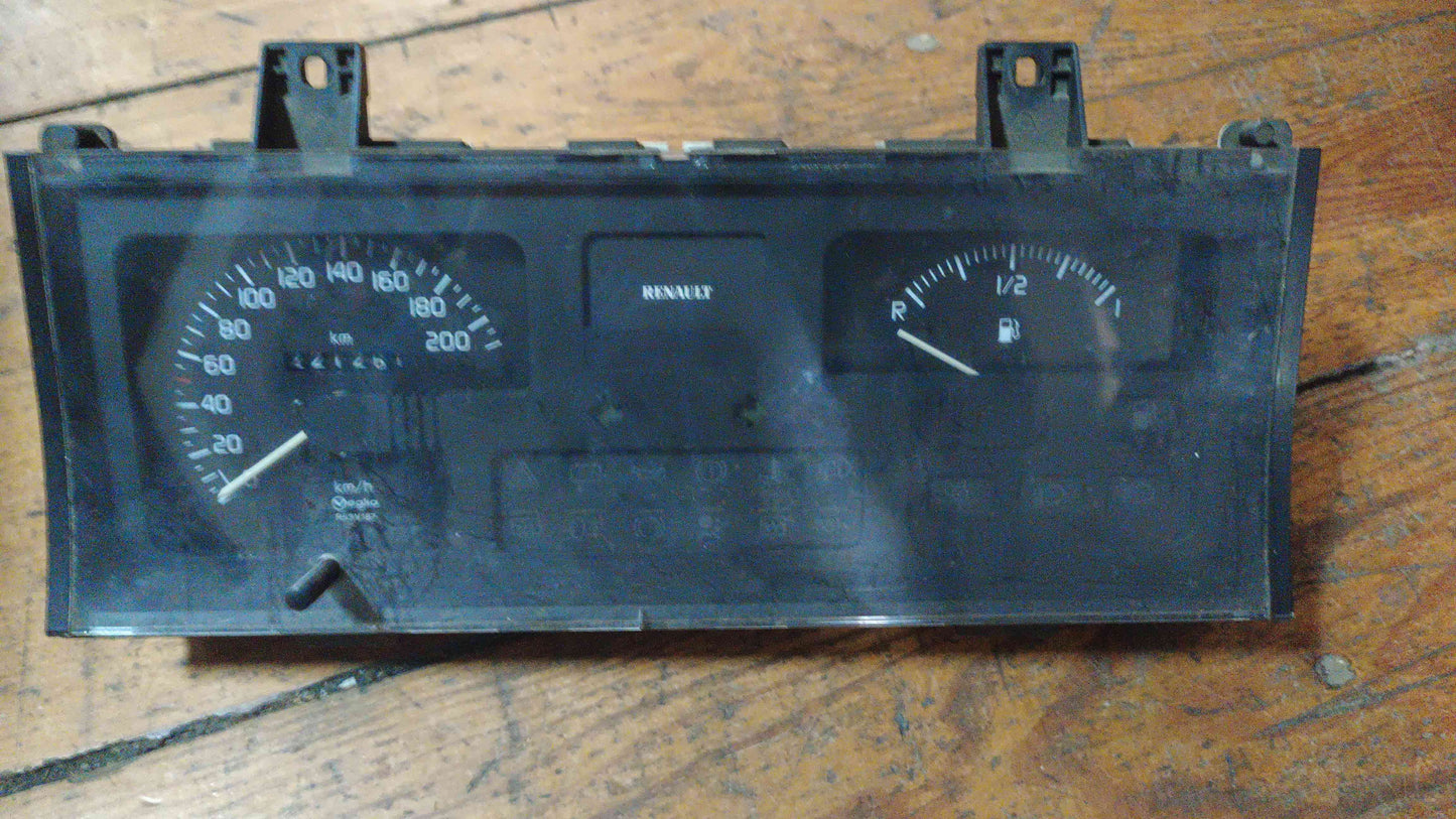 Quadrante / Painel de Instrumentos - RENAULT CLIO I (B/C57_, 5/357_) 1992