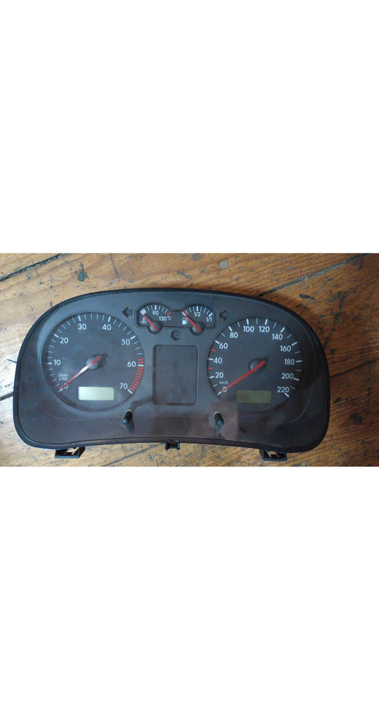 Quadrante / Painel de Instrumentos - VW GOLF IV (1J1) 2000