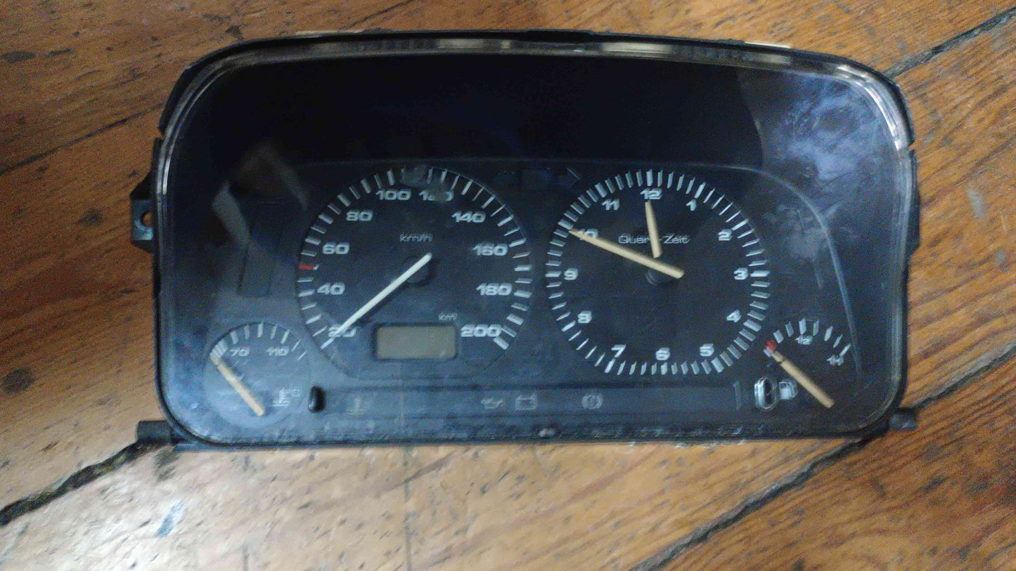 Quadrante / Painel de Instrumentos - VW GOLF III (1H1) 1995