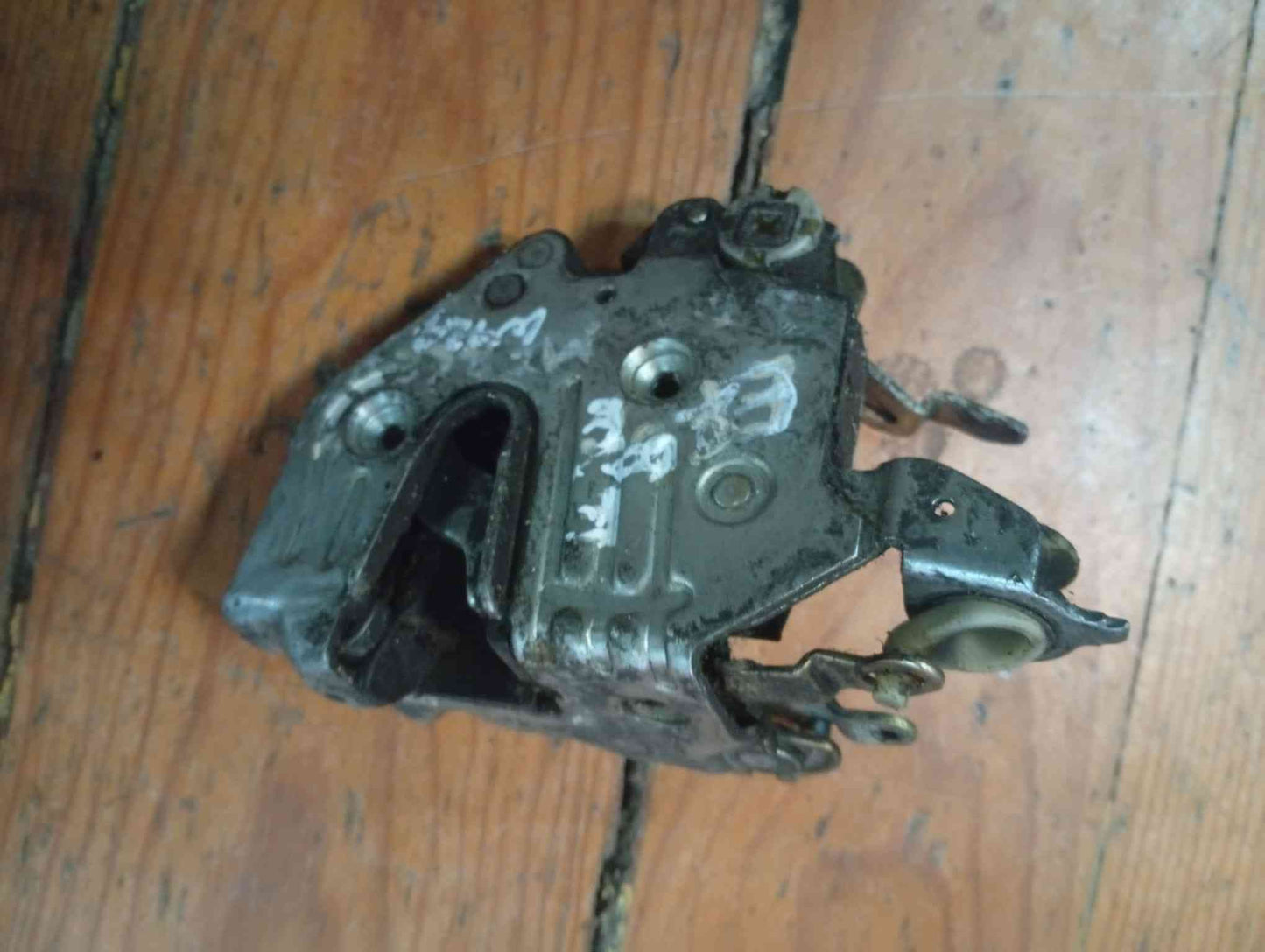 Fechadura / Fecho Porta Frente Esquerdo - MERCEDES-BENZ 124 T-Model (S124) 1991