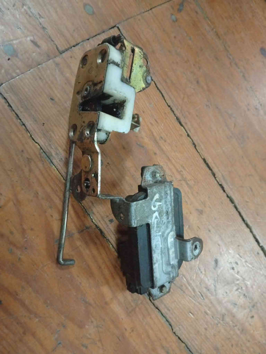 Fechadura / Fecho Porta Frente Esquerdo - MITSUBISHI GALANT VI (E3_A) 1990