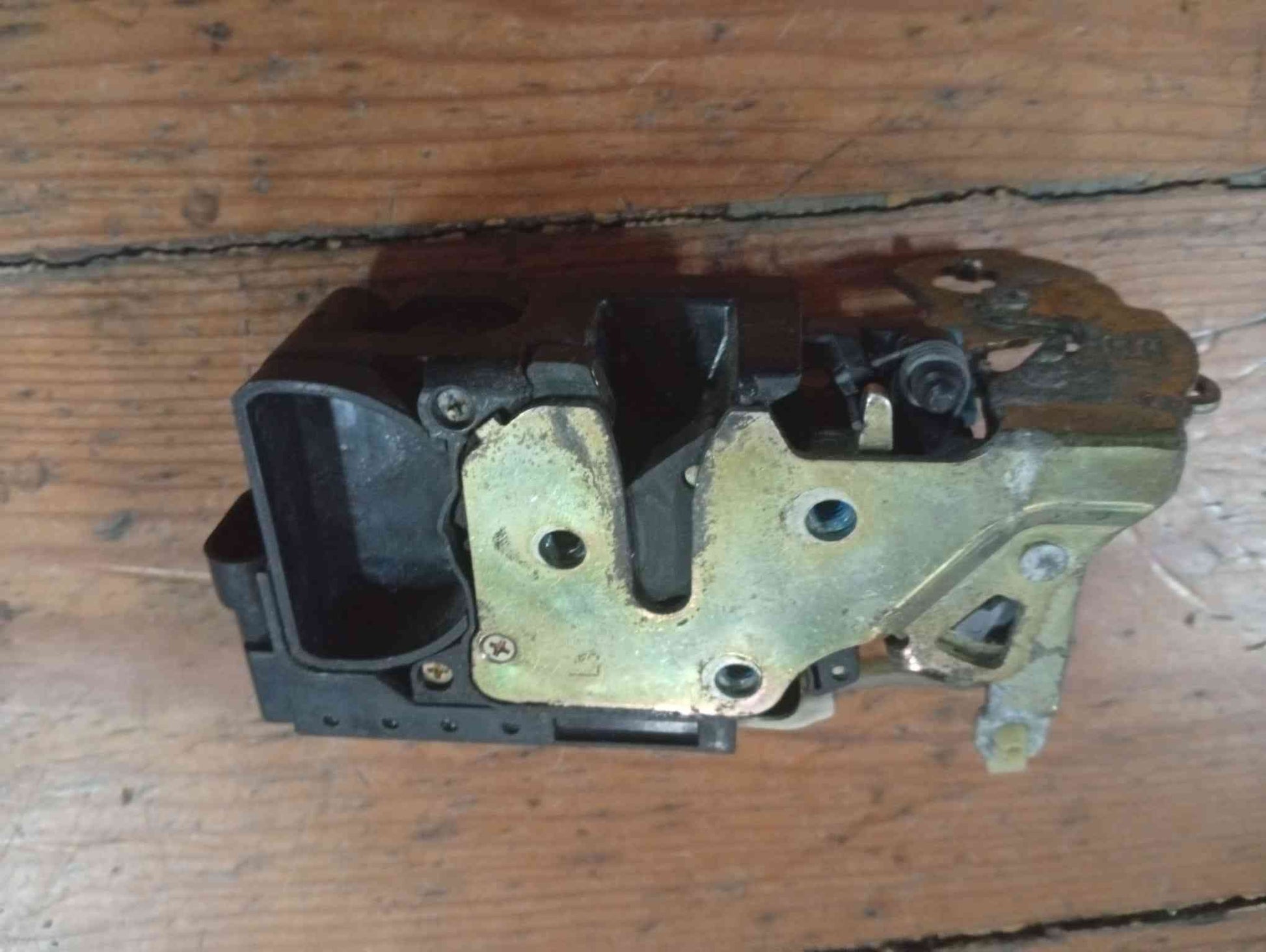 Fechadura / Fecho Porta Frente Esquerdo - CHEVROLET AVEO / KALOS Hatchback (T200) 2004