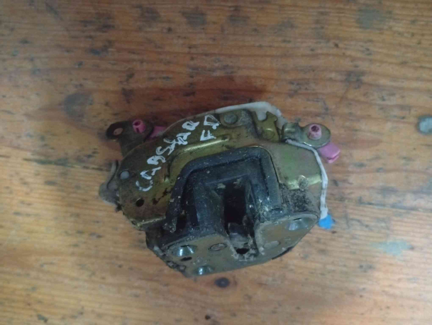 Fechadura / Fecho Porta Frente Direito - NISSAN CABSTAR E (TL_, VL_) 2002