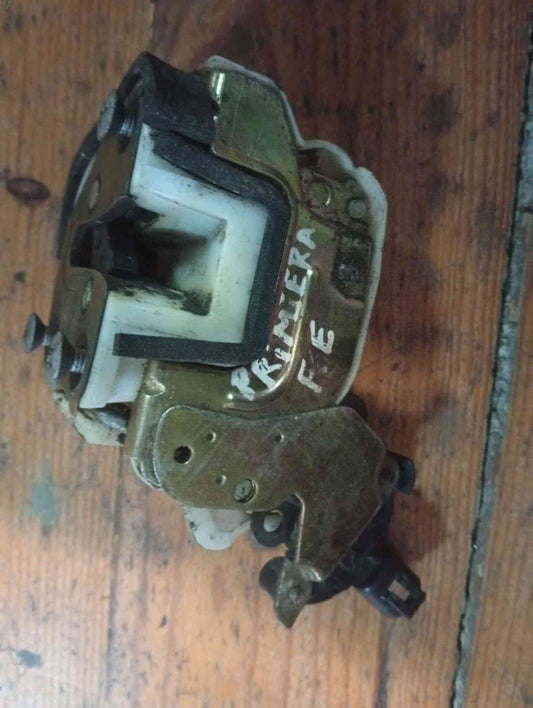 Fechadura / Fecho Porta Frente Esquerdo - NISSAN PRIMERA (P11) 1998