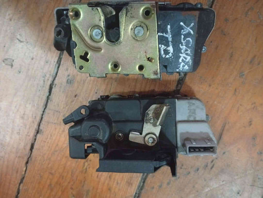 Fechadura / Fecho Porta Trás Direito - CITROËN XSARA (N1) 1999