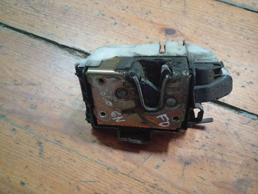 Fechadura / Fecho Porta Frente Direito - VW POLO III (6N1) 1998