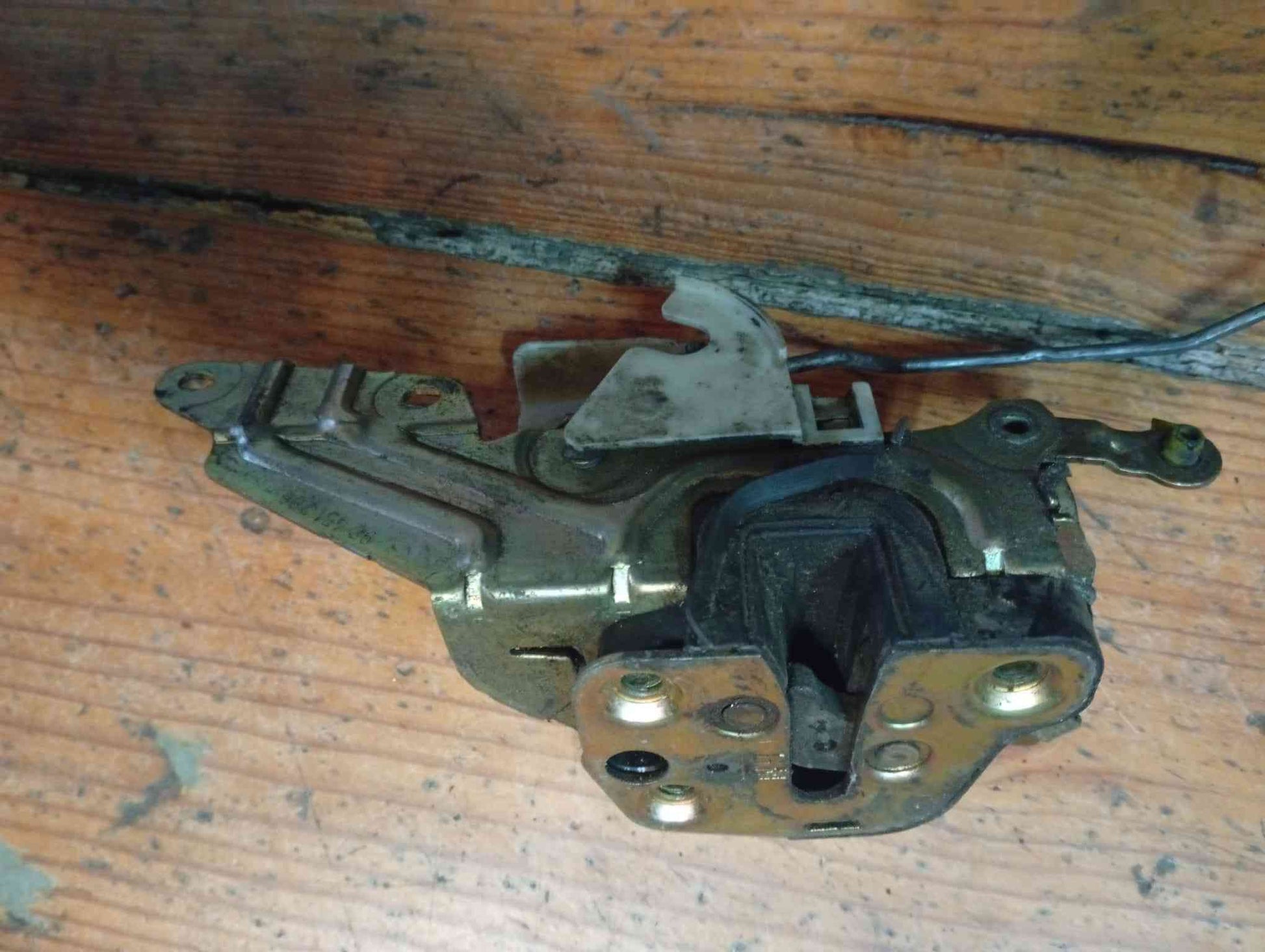 Fechadura / Fecho Porta Frente Esquerdo - OPEL CORSA B (S93) 1994