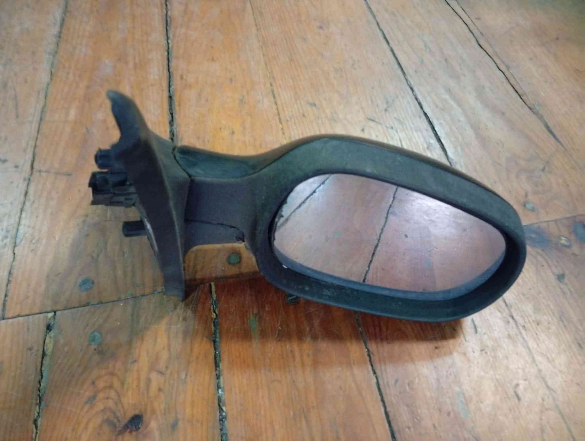 Espelho Retrovisor Direito - RENAULT CLIO II (BB_, CB_) 2003 1.4 (B/CB0C, B/CB0S) (55 kW / 75 cv) [09.1998 - 05.2005]