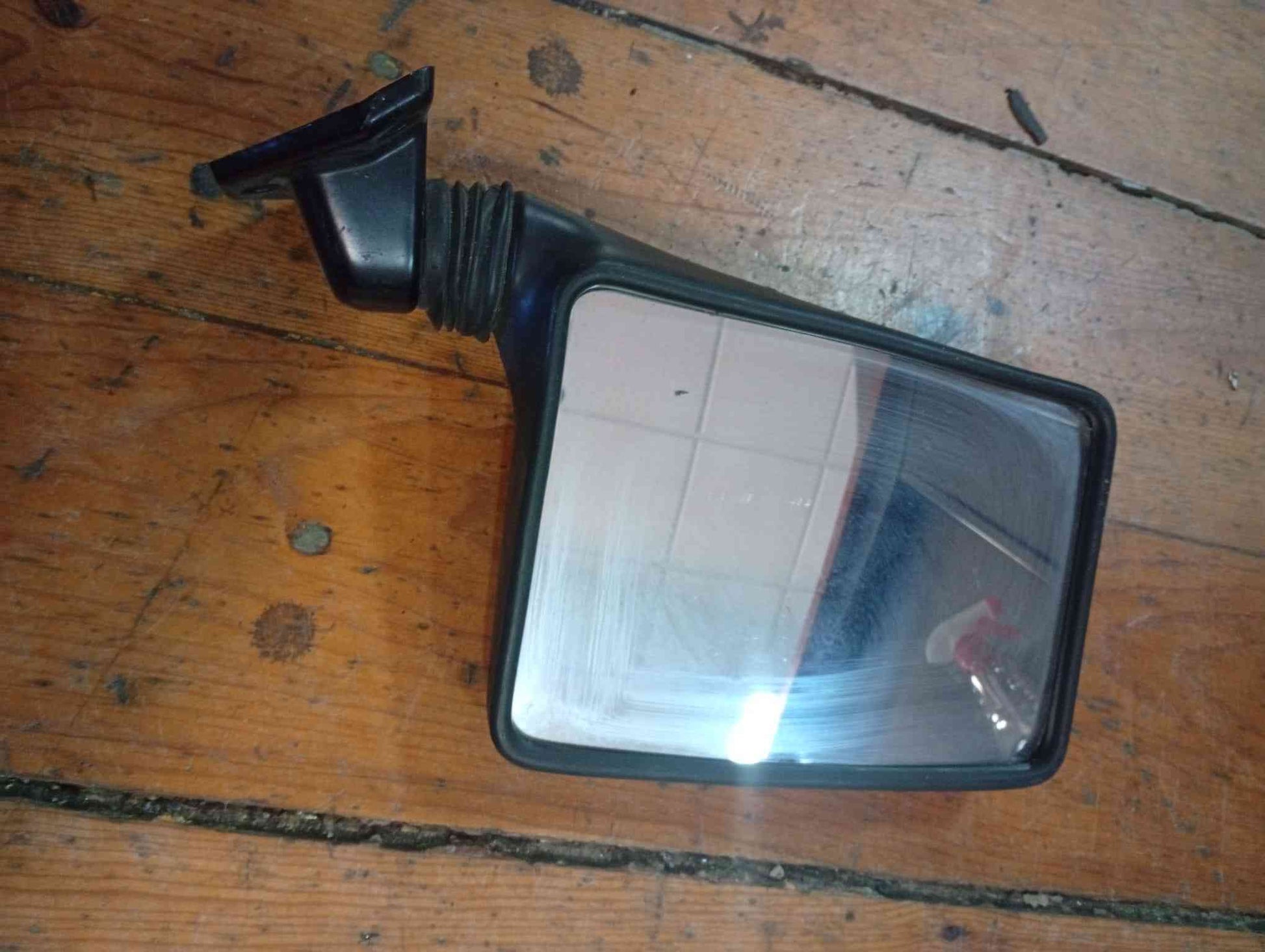 Espelho Retrovisor Direito - FIAT 900   T/E Pulmino (200_) 1981