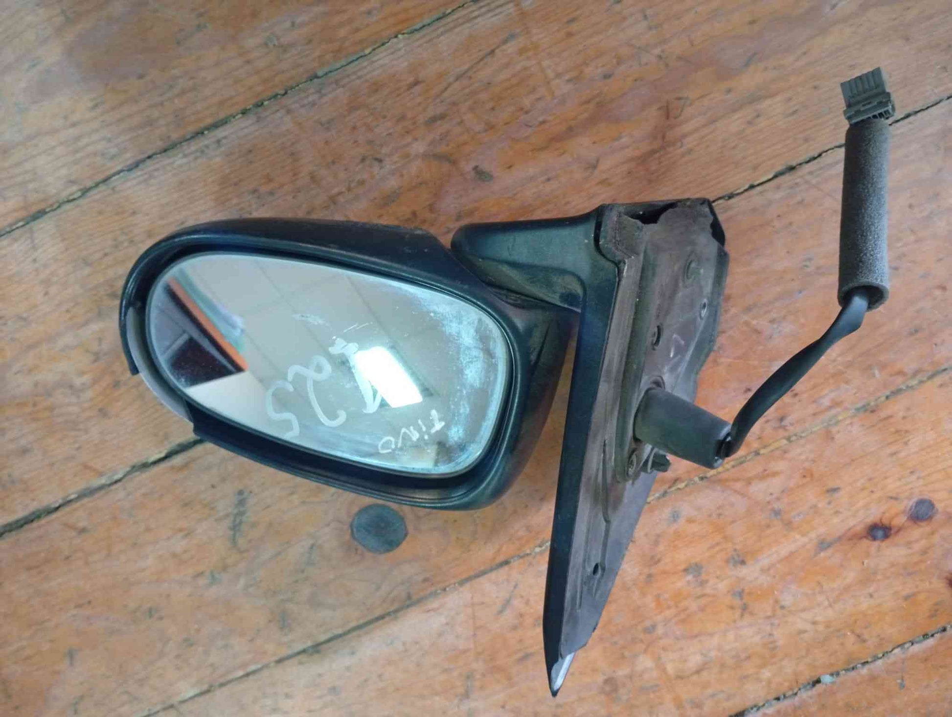 Espelho Retrovisor Direito - NISSAN ALMERA TINO (V10) 2002