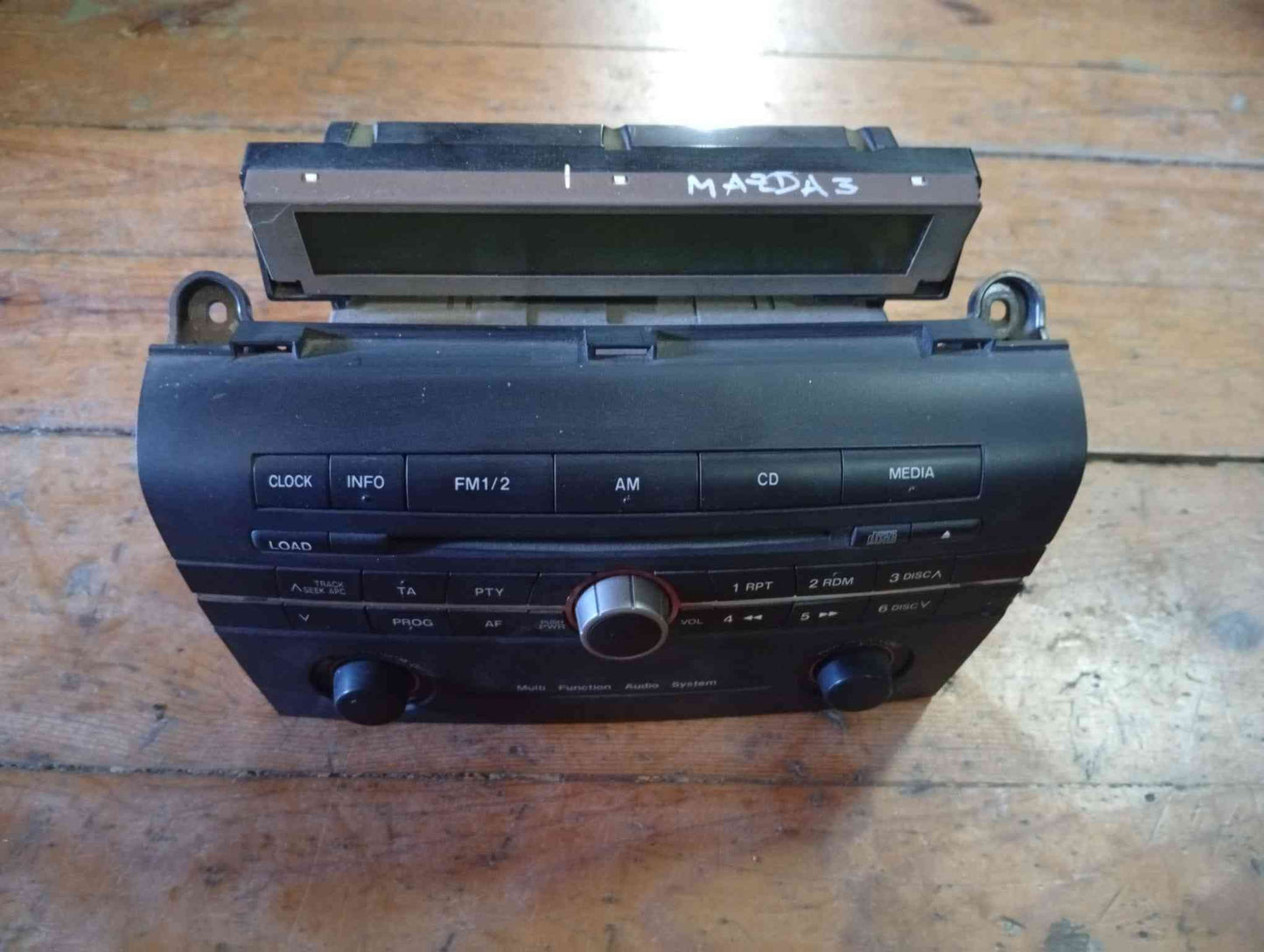 Rádio / Auto Rádio - MAZDA 3 três volumes (BK) [09.1999 - 12.2009] 2005