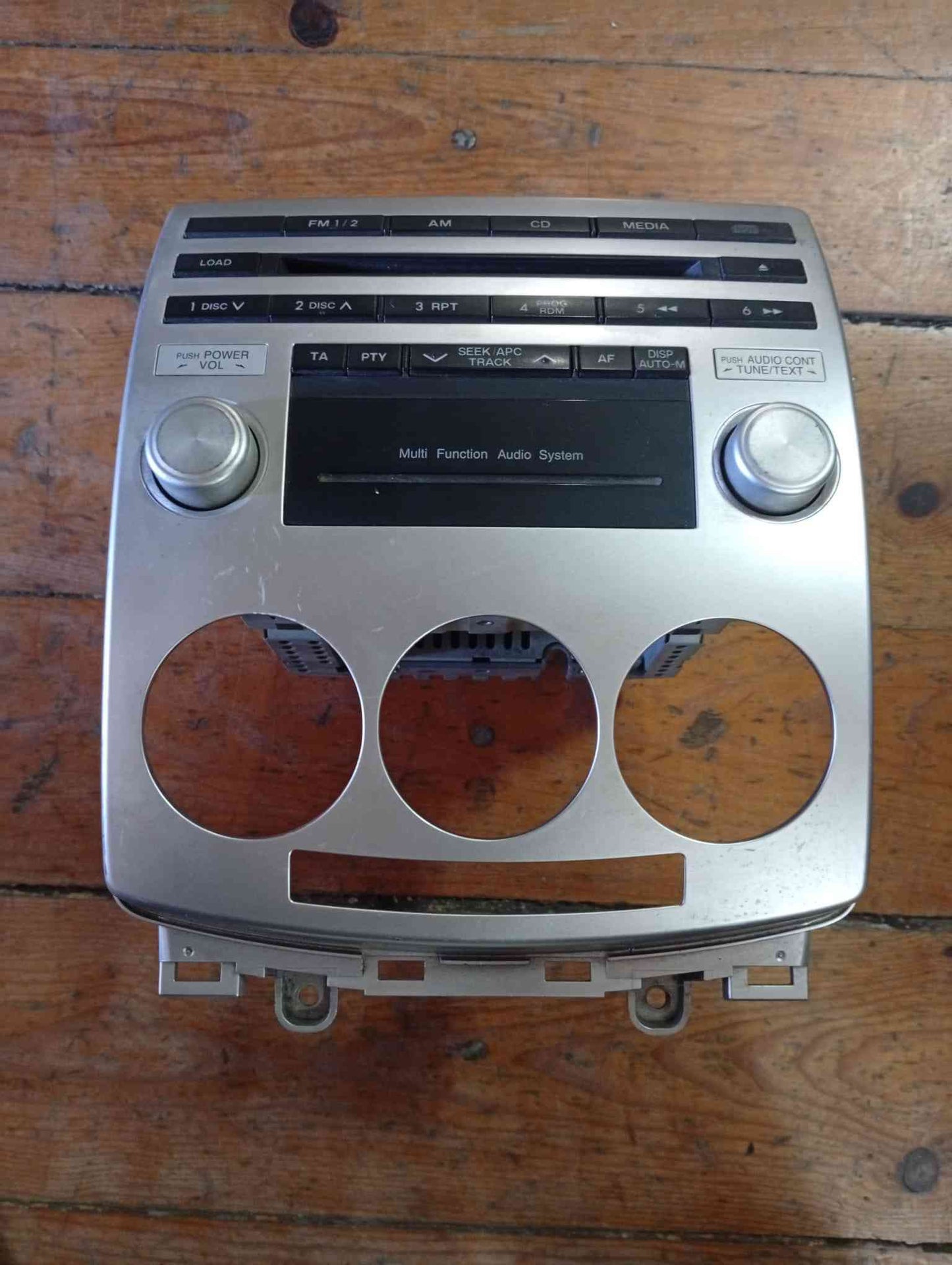 Rádio / Auto Rádio - MAZDA 5 (CR) [02.2005 - 12.2010] 2005